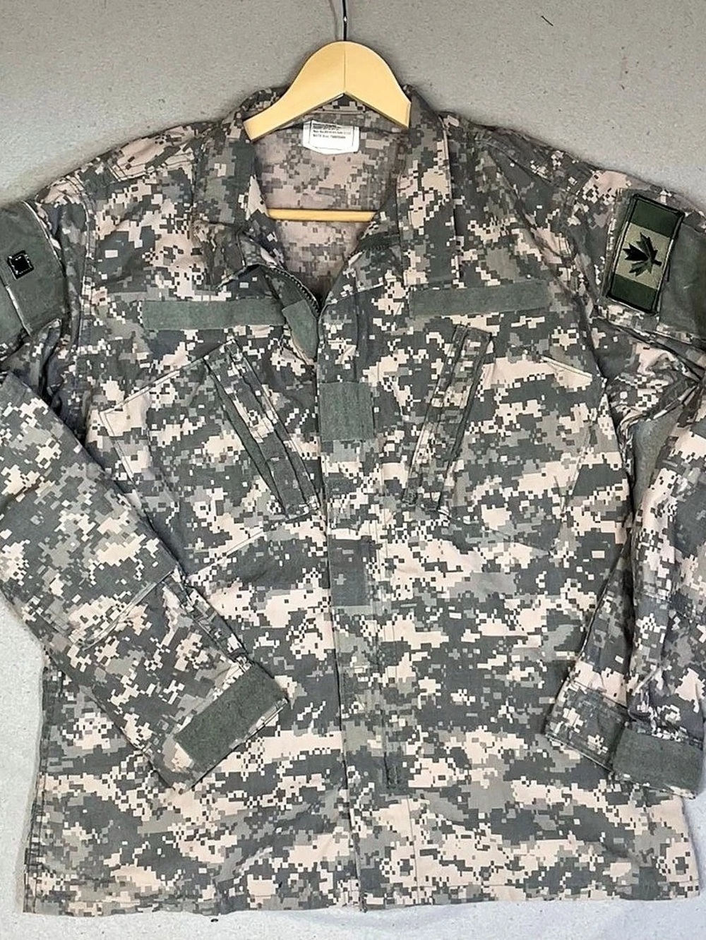 United States Army Combat Uniform Coat Camo Field Jacket Size Medium